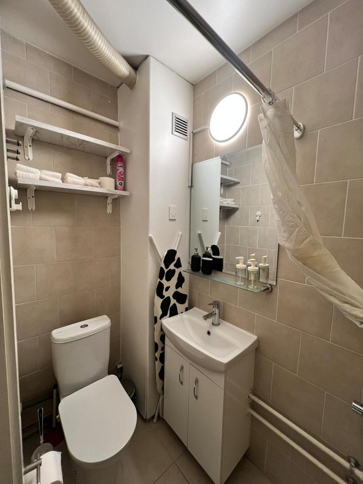 Comfort Cozy Near Airport Lejlighed