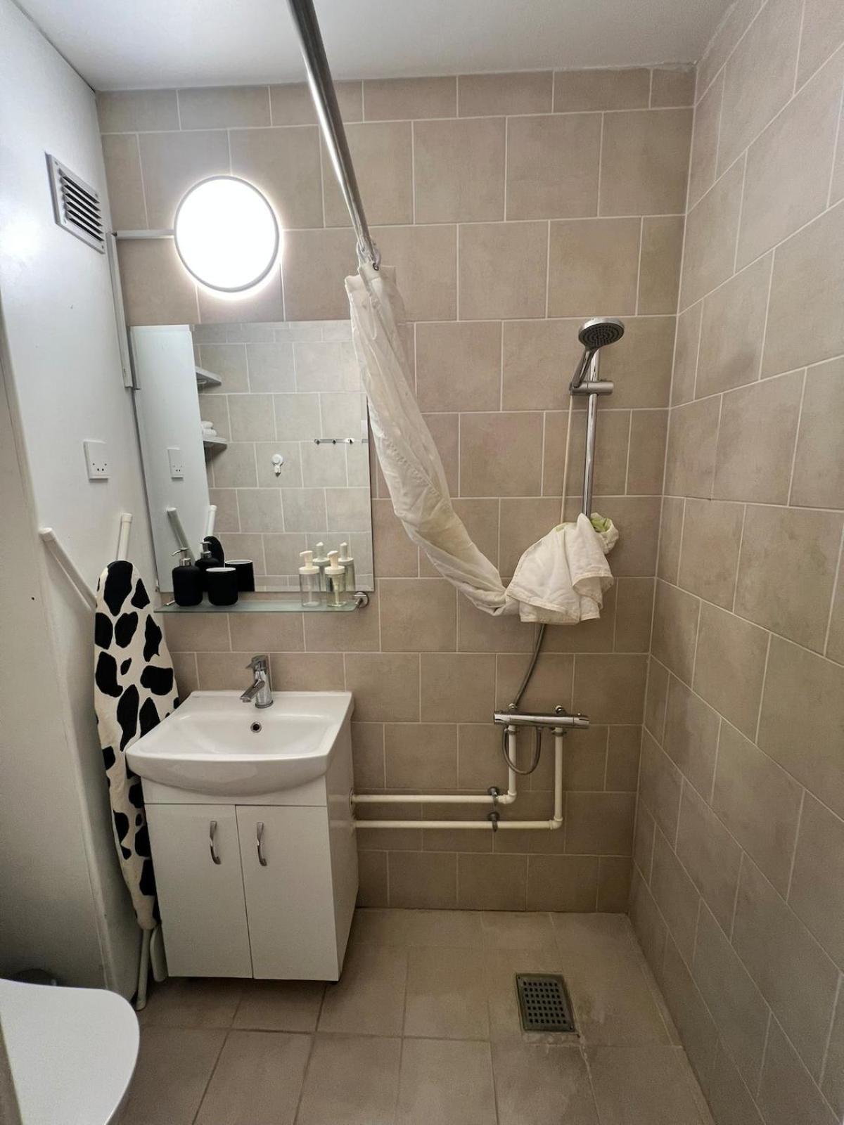 Comfort Cozy Near Airport Apartment